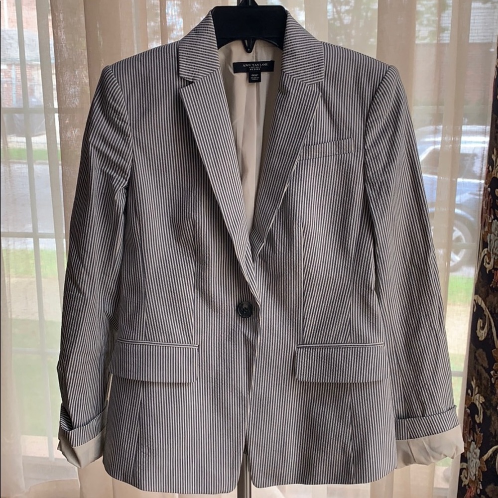 Women’s blazer